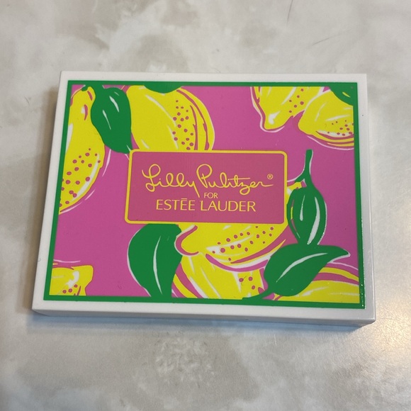 Estée Lauder eyeshadow - Picture 2 of 3